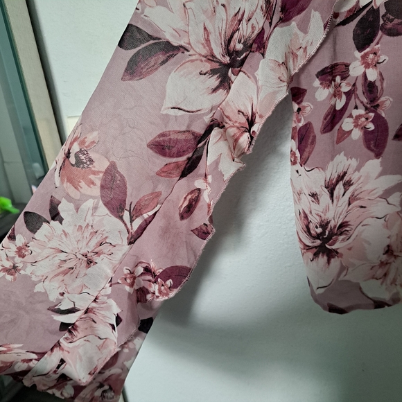 Charlotte Russe Lavender Floral Blouse - Picture 5 of 10